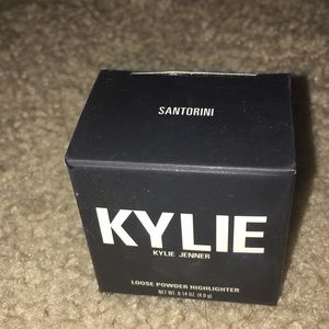 Kylie Cosmetics Ultra Glow shade “Santorini”